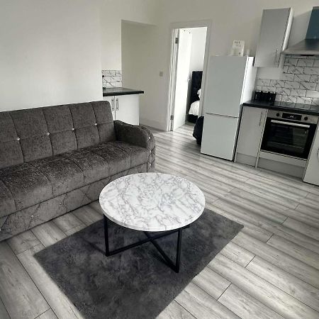 Luton Town Centre Apartment Luton (Bedfordshire) Exterior foto